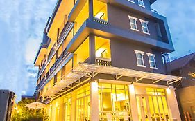 The Guest Chang Moi Boutique Hotel