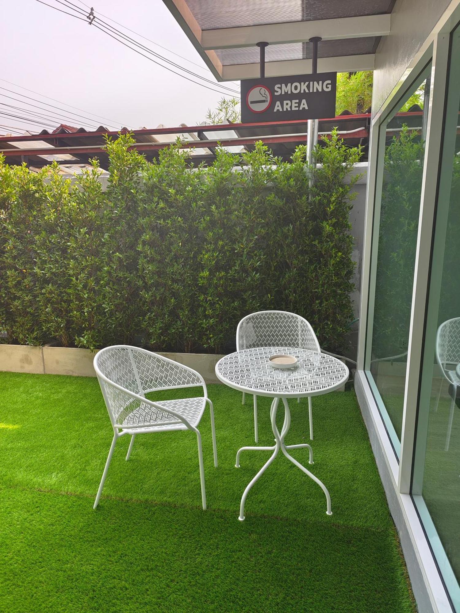 The Guest Chang Moi Boutique Hotel Chiang Mai Exterior photo