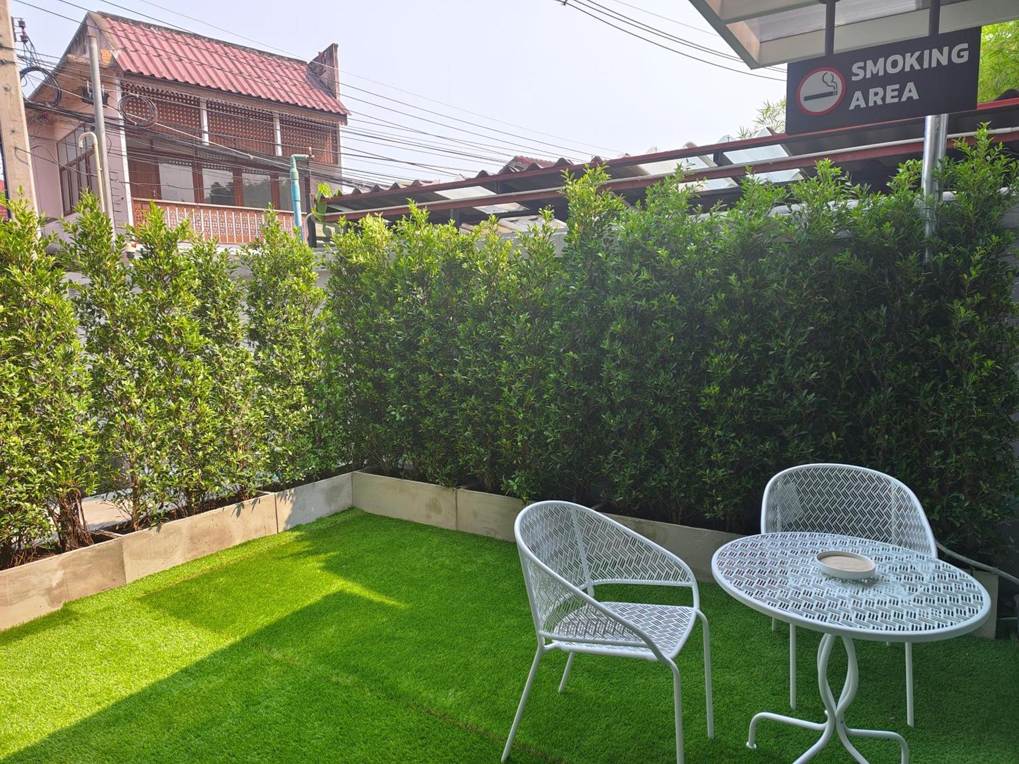 The Guest Chang Moi Boutique Hotel Chiang Mai Exterior photo